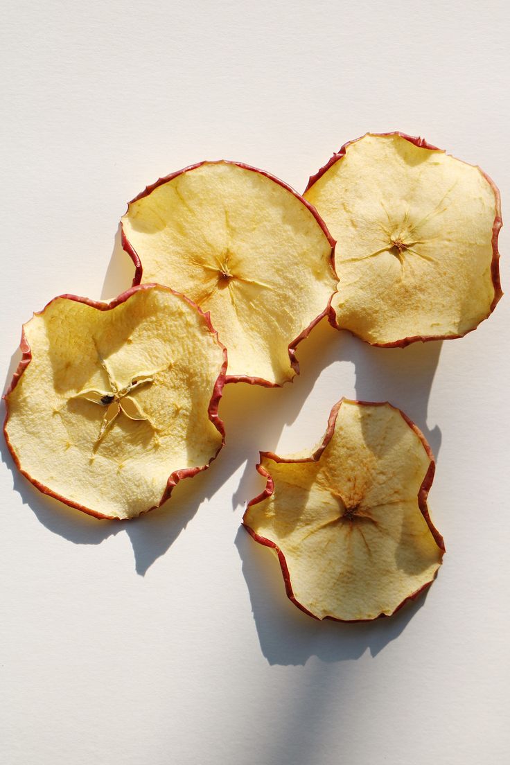 Crispy Apple Rings | Naturally Dehydrated Apple Slices – No Added Sugar